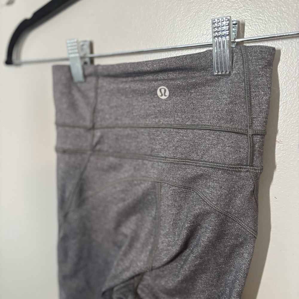 Lululemon Groove Flared Pants Size 2 Gray Yoga Leggings 32" Athletic Athleisure - Picture 3 of 4